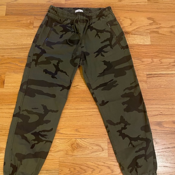Aritzia Pants & Jumpsuits Aritzia Camo Cargo Pants Poshmark
